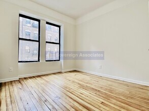 209 W 108th St in New York, NY - Building Photo - Building Photo