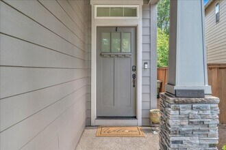 10070 NW Bartlett Loop in North Plains, OR - Building Photo - Building Photo