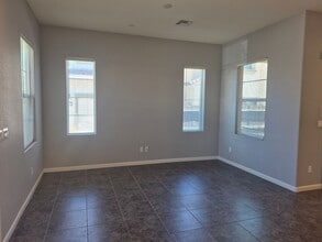 3700 Catalan Sea Ave in Sacramento, CA - Building Photo - Building Photo
