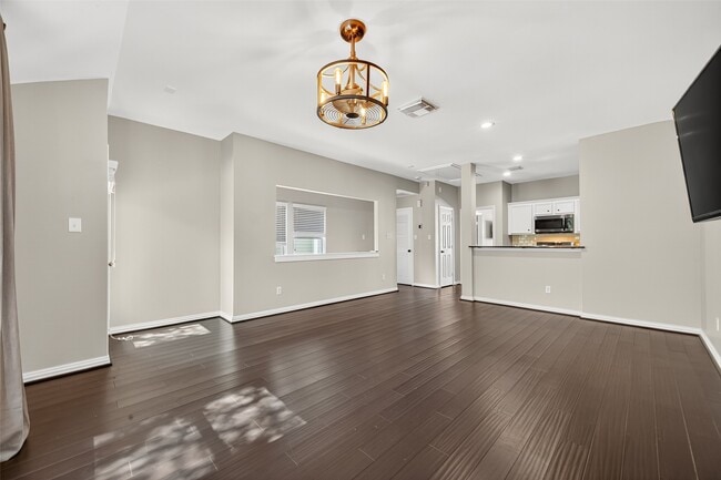 1127 W 24th St in Houston, TX - Foto de edificio - Building Photo