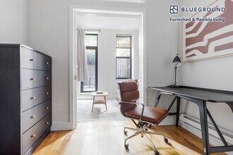 515 W 47th St in New York, NY - Building Photo - Building Photo