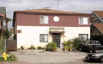 1221 Crenshaw Blvd in Los Angeles, CA - Building Photo