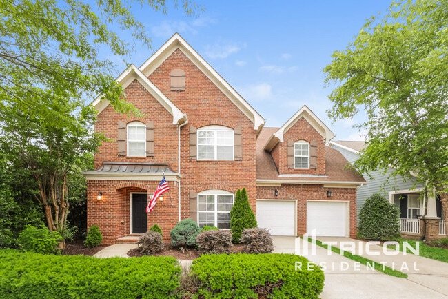 property at 3009 Kingston Cir N