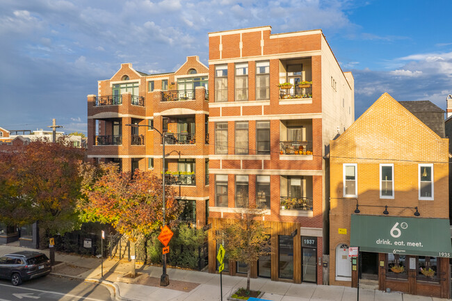 1939 N Damen Ave in Chicago, IL - Building Photo - Building Photo