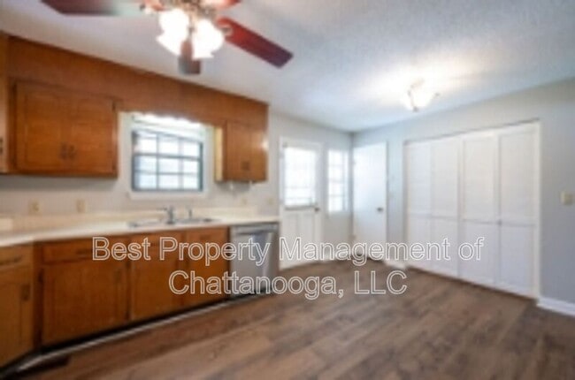 5902 Fort Sumter Dr in Harrison, TN - Building Photo - Building Photo