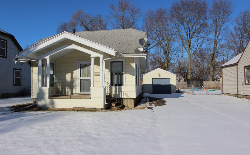 818 Fitch Rd in Rockford, IL - Building Photo