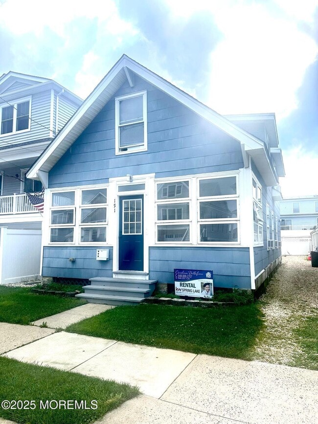 property at 191 3rd Ave