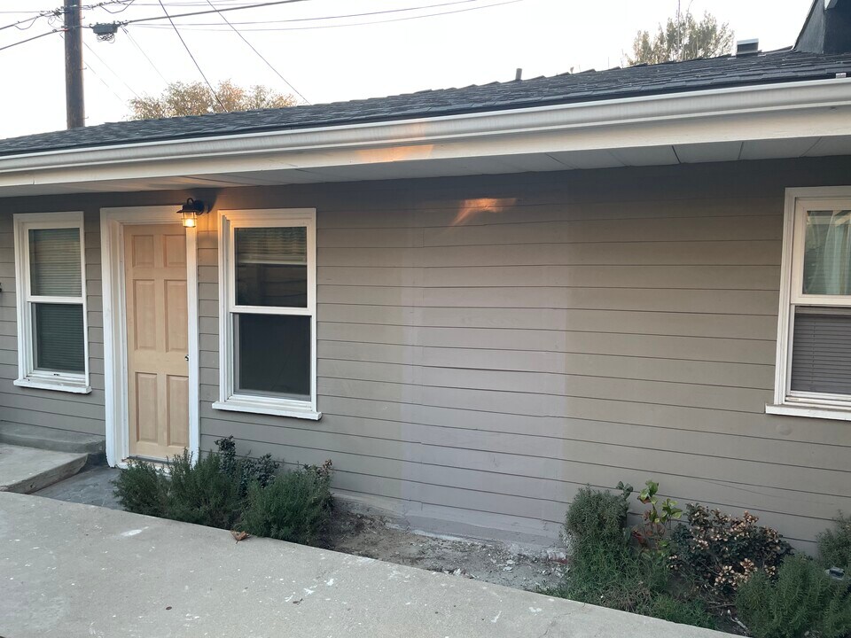 603 N Mariposa St in Burbank, CA - Building Photo
