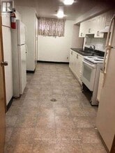 109 Rodda Blvd in Toronto, ON - Building Photo - Building Photo