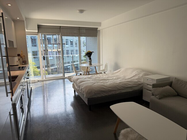 256 E 2nd Ave in Vancouver, BC - Building Photo - Building Photo