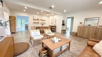 5785 SW 54th Ter in Miami, FL - Building Photo