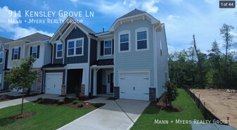 911 Kensley Grv Ln in Fuquay Varina, NC - Building Photo