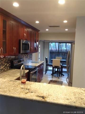6850 NW 2nd Ave-Unit -18 in Boca Raton, FL - Building Photo - Building Photo