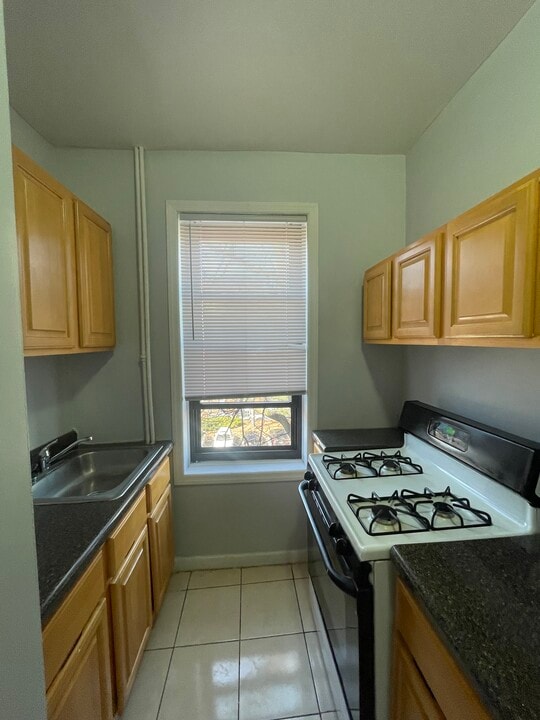 2677 John F Kennedy Blvd, Unit 38 in Jersey City, NJ - Building Photo