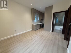 1115 W 48th Ave in Vancouver, BC - Building Photo - Building Photo