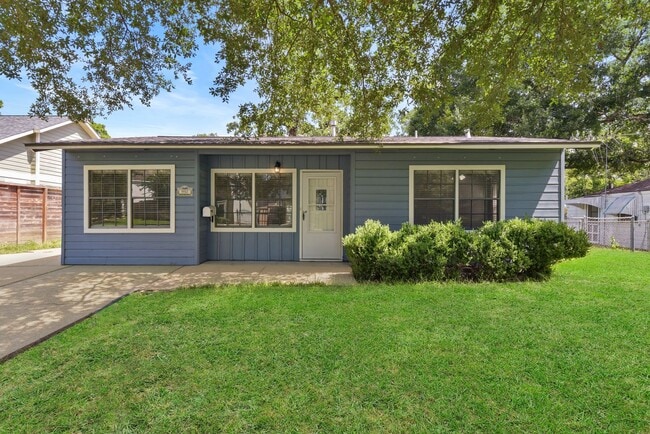property at 950 Lamonte Ln