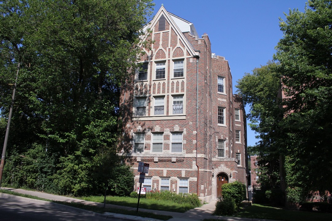 211 Custer Ave Unit 2E in Evanston, IL - Building Photo