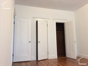 81 Winchester St, Unit 4 in Brookline, MA - Building Photo - Building Photo