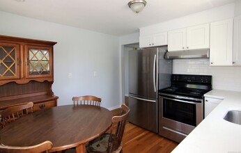 261 East Ave in Norwalk, CT - Building Photo - Building Photo
