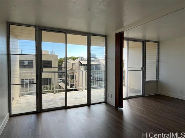1215 Alexander St in Honolulu, HI - Building Photo - Building Photo