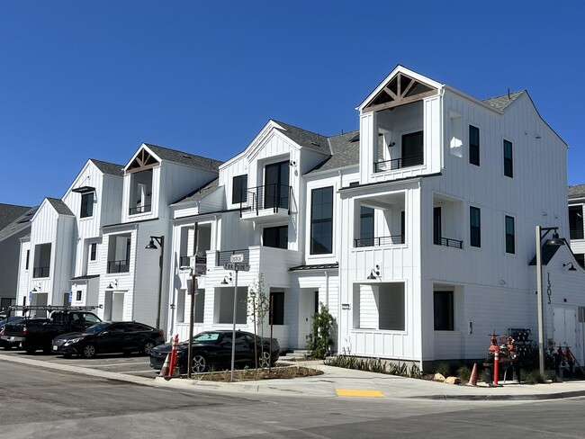 property at 1301 Bergamo Pl