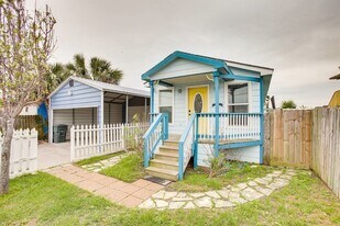 6317 2nd St in Galveston, TX - Building Photo