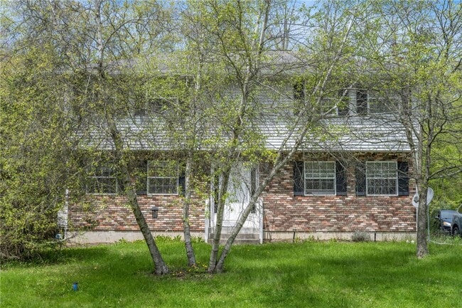 298 Birchwood Dr N in Ithaca, NY - Building Photo - Building Photo