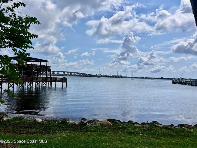 55 Riverside Dr in Cocoa, FL - Building Photo - Building Photo