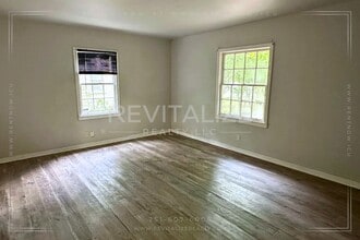 915 Cloverdale Dr in Mobile, AL - Building Photo - Building Photo