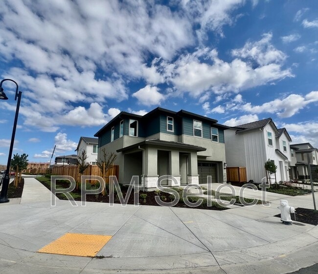 property at 2604 Atascadero Dr