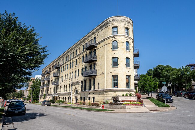 property at 1818 N Water St