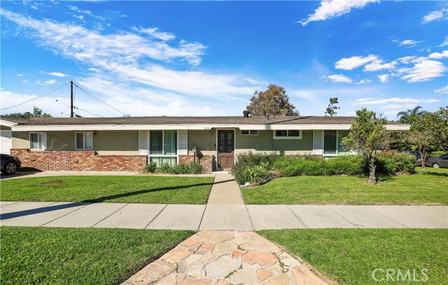property at 526 N Emerald Dr