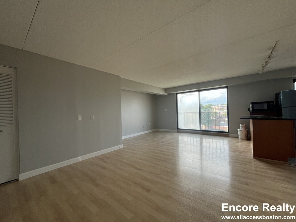 153 Saint Paul St, Unit #1243 - 8 in Brookline, MA - Foto de edificio