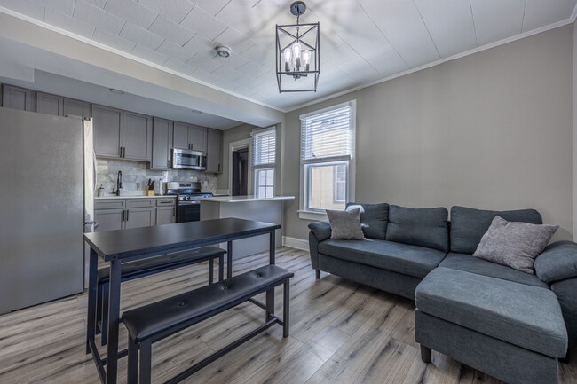 3707 37th Pl in Brentwood, MD - Building Photo - Building Photo