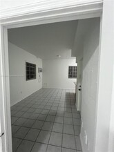 267 E 3rd St in Hialeah, FL - Building Photo - Building Photo