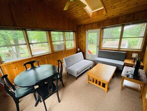 27 Karista Spring Dr in Saratoga Springs, NY - Building Photo - Building Photo