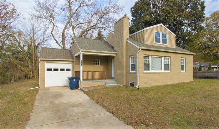 1620 N Main St in Monroe, NJ - Foto de edificio