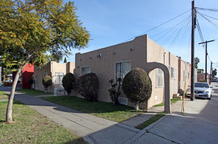 1125 25th St Apartments