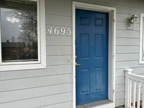 4695 Marshall Ave in Eugene, OR - Building Photo - Building Photo