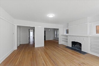 120 Keeney St in Evanston, IL - Foto de edificio - Building Photo
