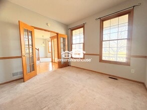 6874 Dakota Dr in West Des Moines, IA - Foto de edificio - Building Photo