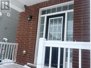 713 Devario Cres in Ottawa, ON - Building Photo - Building Photo