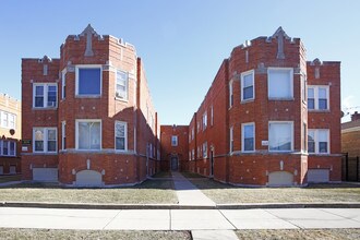 6623 S Sacramento Ave in Chicago, IL - Foto de edificio - Building Photo