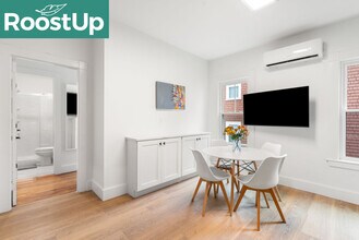 Furnished Bedroom with Private Ensuite Bat in Boston, MA - Building Photo - Building Photo
