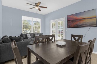 4013 Venetian Bay Dr in Kissimmee, FL - Building Photo - Building Photo