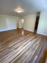1329 Northeast Hancock Street, Unit Apt #10 in Portland, OR - Building Photo - Building Photo