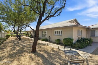 3640 E Montecito Ave in Phoenix, AZ - Building Photo - Building Photo