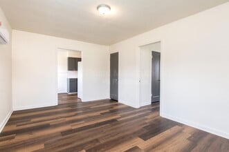 1301 E Mount Vernon St in Wichita, KS - Building Photo - Building Photo