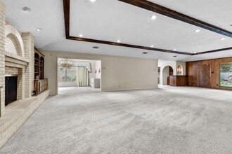 4010 Paraguay Cir in Pasadena, TX - Building Photo - Building Photo