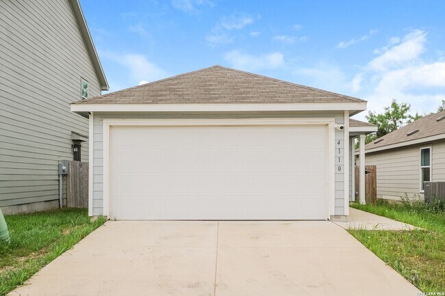 4110 Cross Current in San Antonio, TX - Building Photo - Building Photo